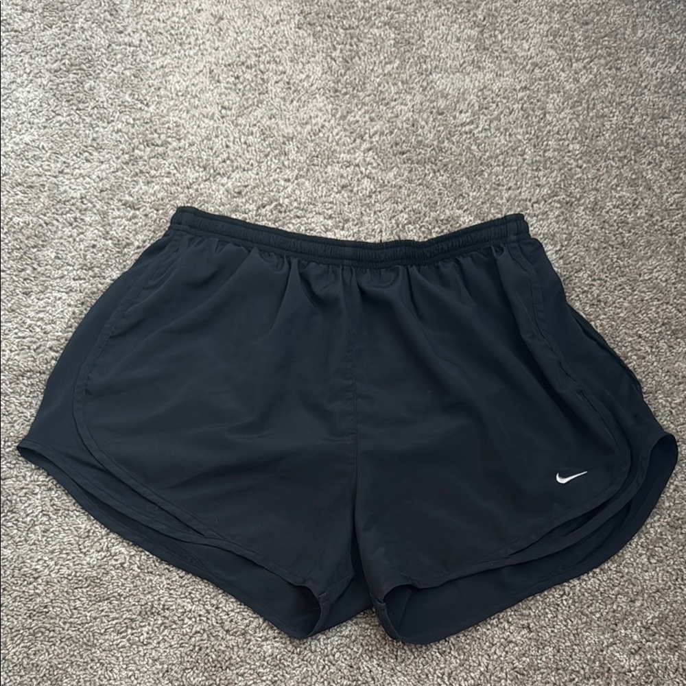 Women's Large Black Nike Tempo Dri-Fit 3” Running Shorts